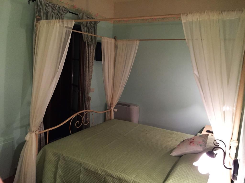 B&B 8380 Saturnia Terme Phòng bức ảnh